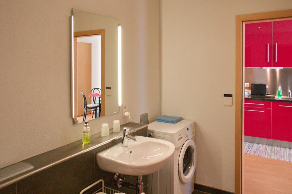 Chez Pio Apartment Муртен Стая снимка